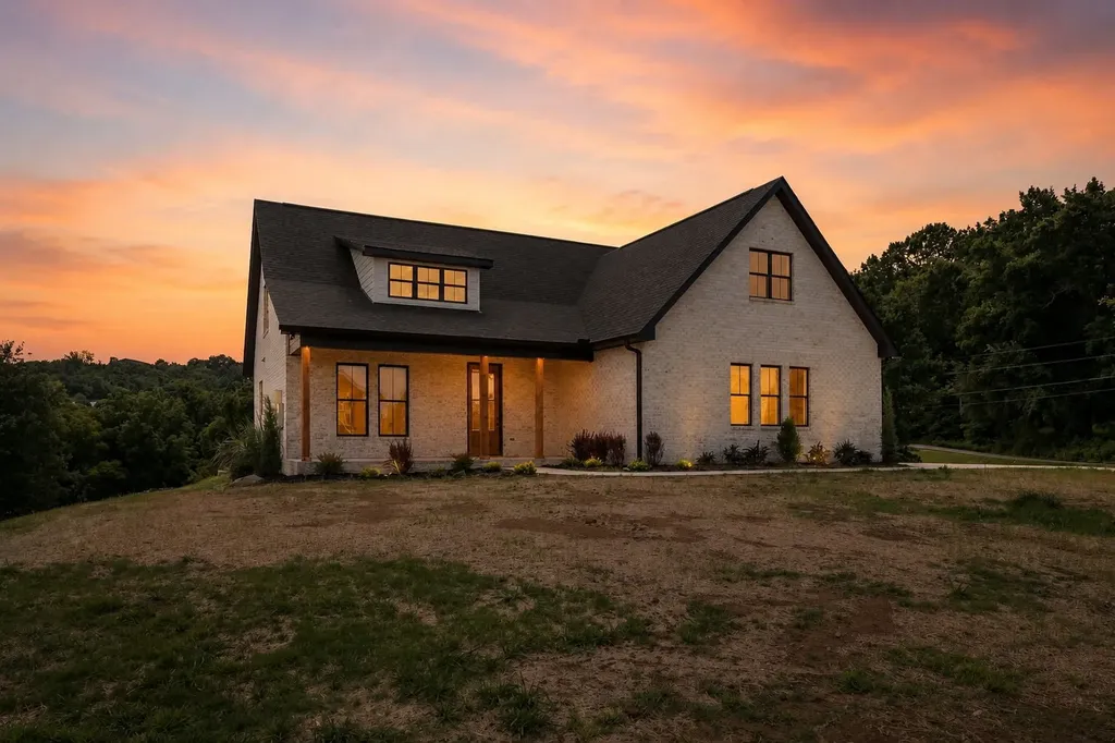 28 Houston Hills Drive Woodbury TN 37190