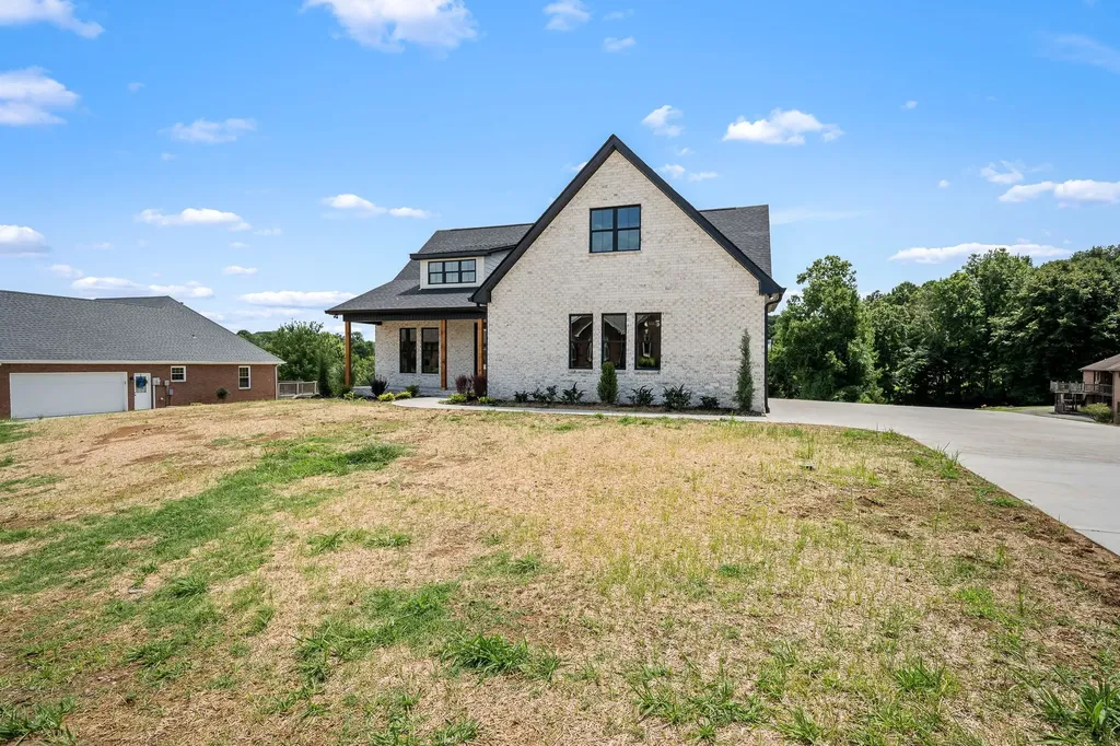 28 Houston Hills Drive Woodbury TN 37190