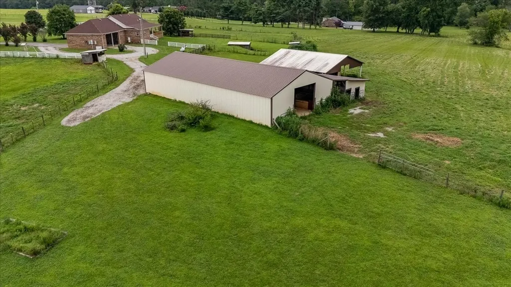 158 Big Springs Road Lawrenceburg TN 38464