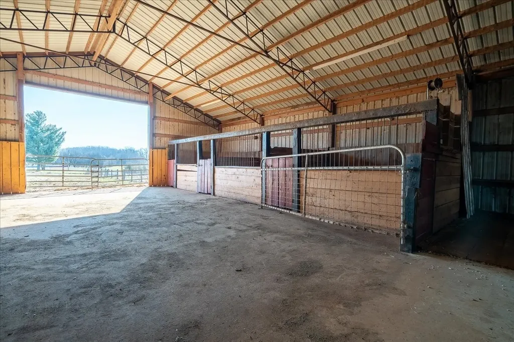 158 Big Springs Road Lawrenceburg TN 38464