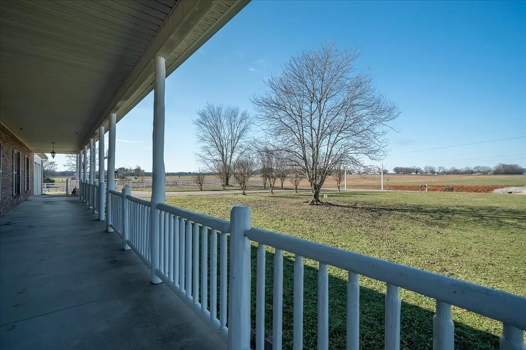 158 Big Springs Road Lawrenceburg TN 38464