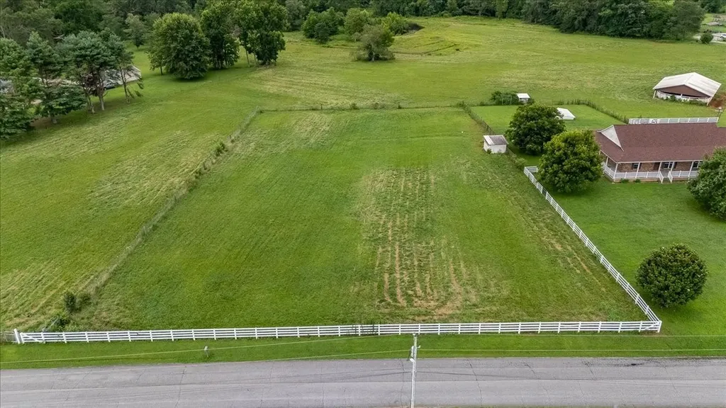 158 Big Springs Road Lawrenceburg TN 38464