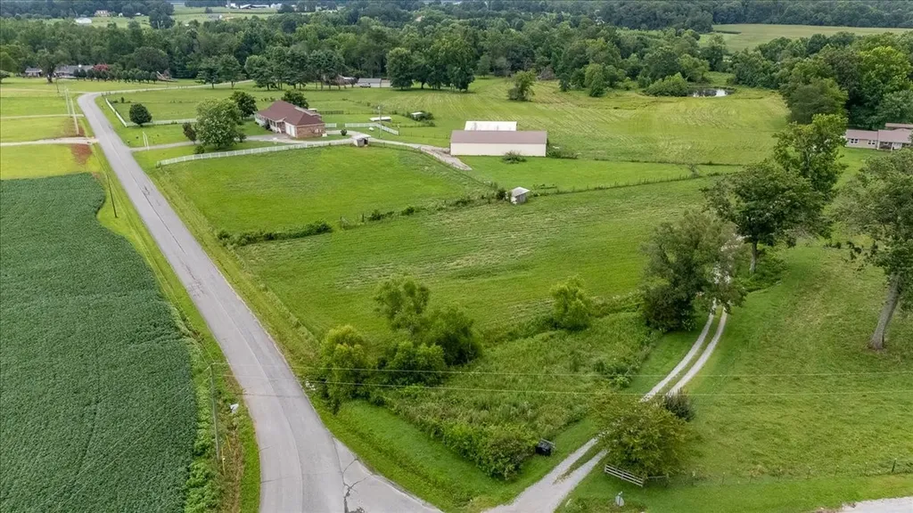 158 Big Springs Road Lawrenceburg TN 38464