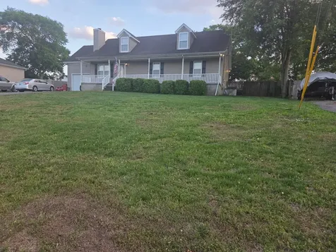 2022 Gardendale Drive Murfreesboro TN 37130