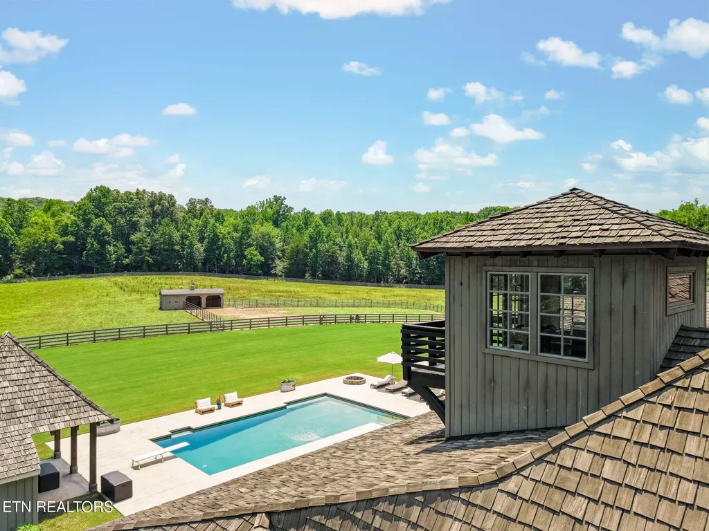 2000 Lawnville Road Kingston TN 37763