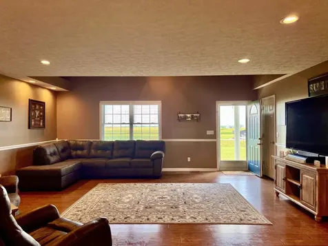 1513 Charlie Butts Road Franklin KY 42134