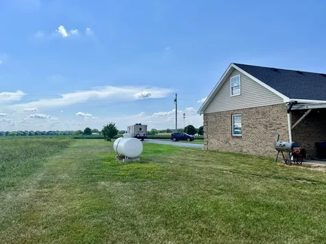 1513 Charlie Butts Road Franklin KY 42134