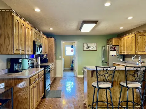 1513 Charlie Butts Road Franklin KY 42134
