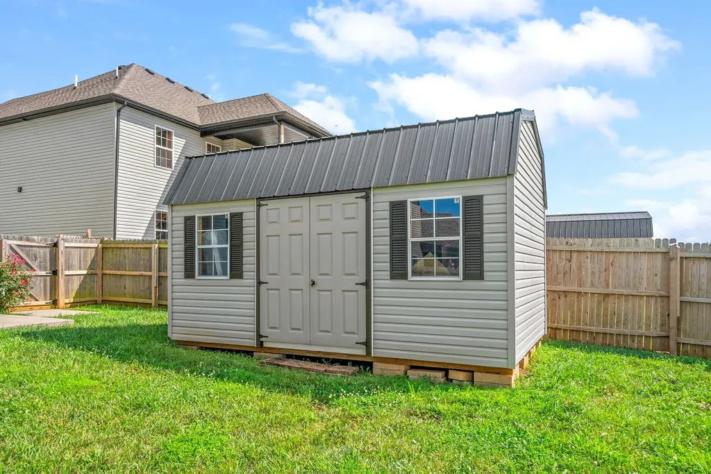 1532 Kestrel Drive Clarksville TN 37040