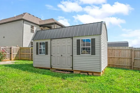 1532 Kestrel Drive Clarksville TN 37040