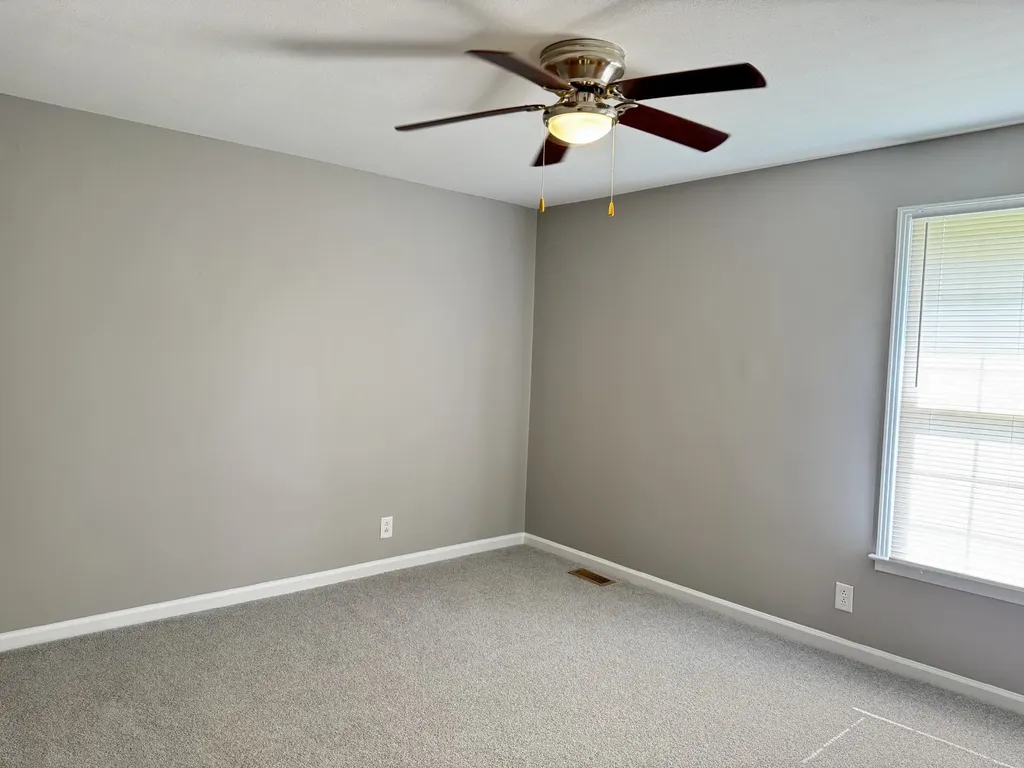 389 Elaine Drive Clarksville TN 37042