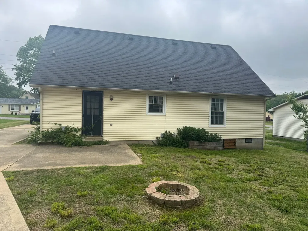 389 Elaine Drive Clarksville TN 37042
