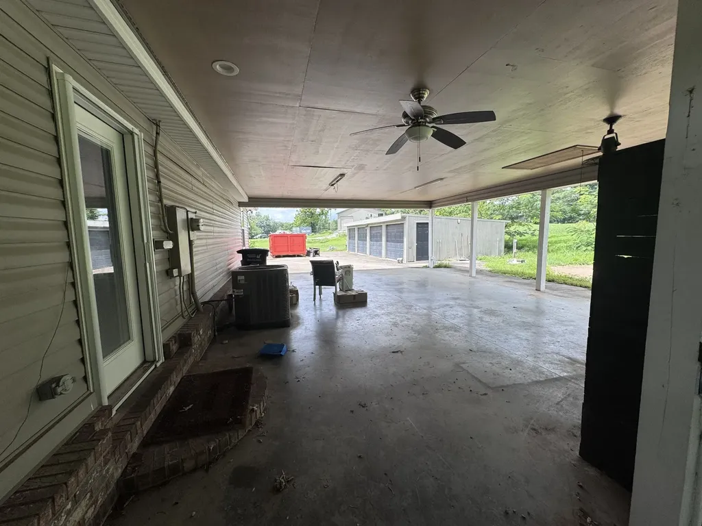 1161 Barkley Hills Road Clarksville TN 37040