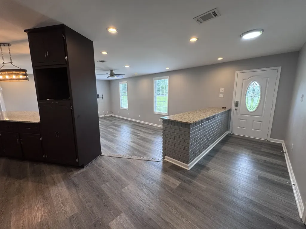 1161 Barkley Hills Road Clarksville TN 37040