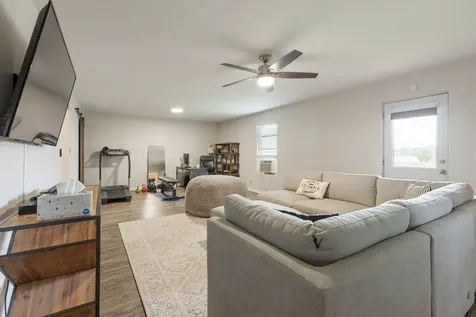 905 Aberdeen Court Columbia TN 38401