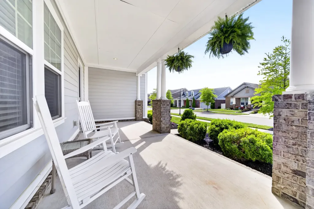 140 Ashington Circle Hendersonville TN 37075
