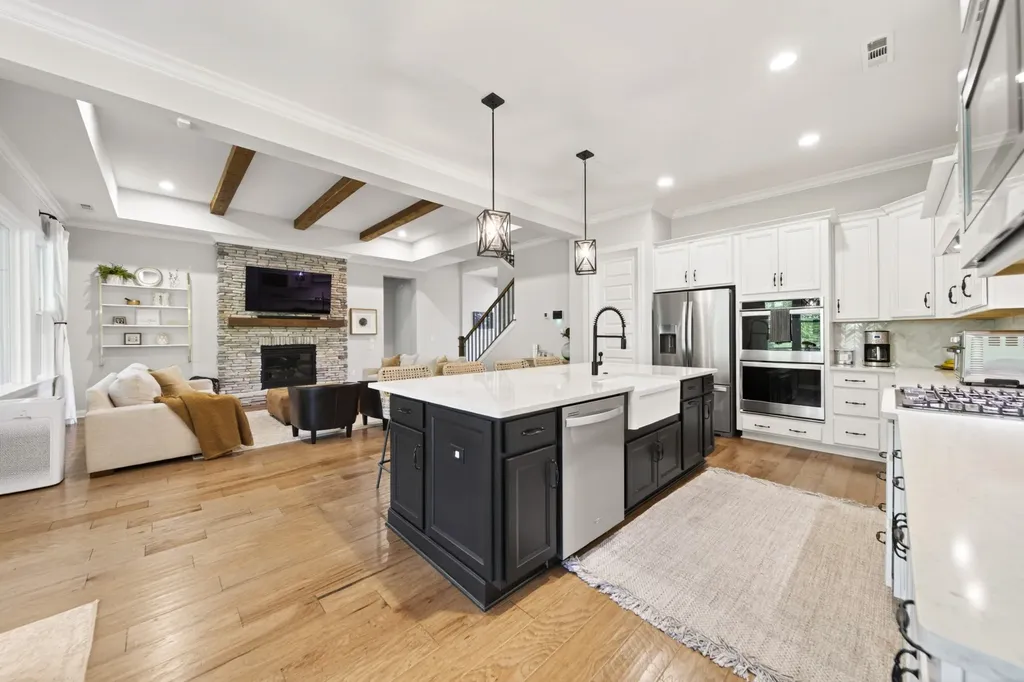 140 Ashington Circle Hendersonville TN 37075