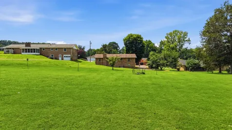 3945 Bow Street, NE Cleveland TN 37312
