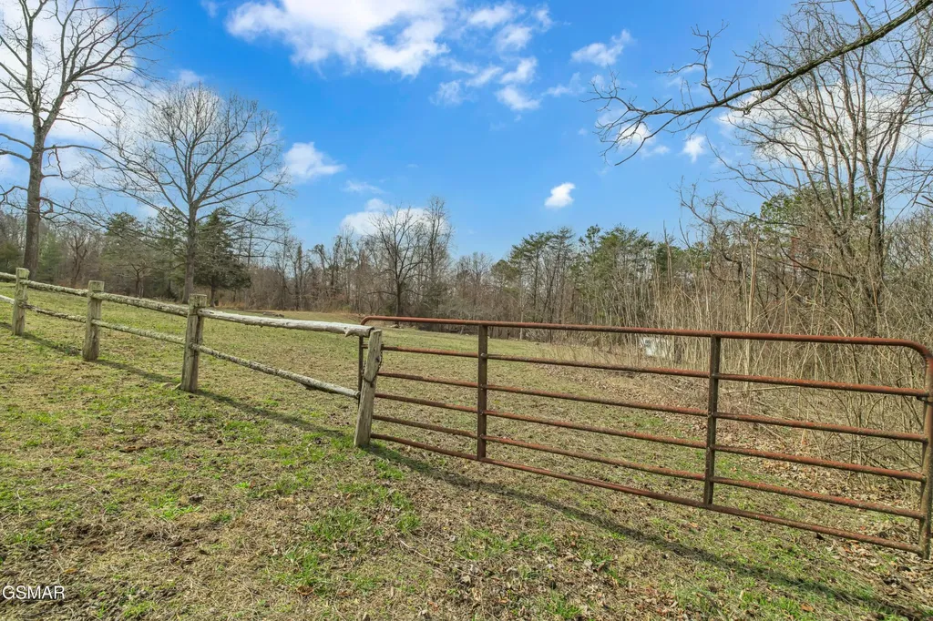 0 Collier Loop Dandridge TN 37725