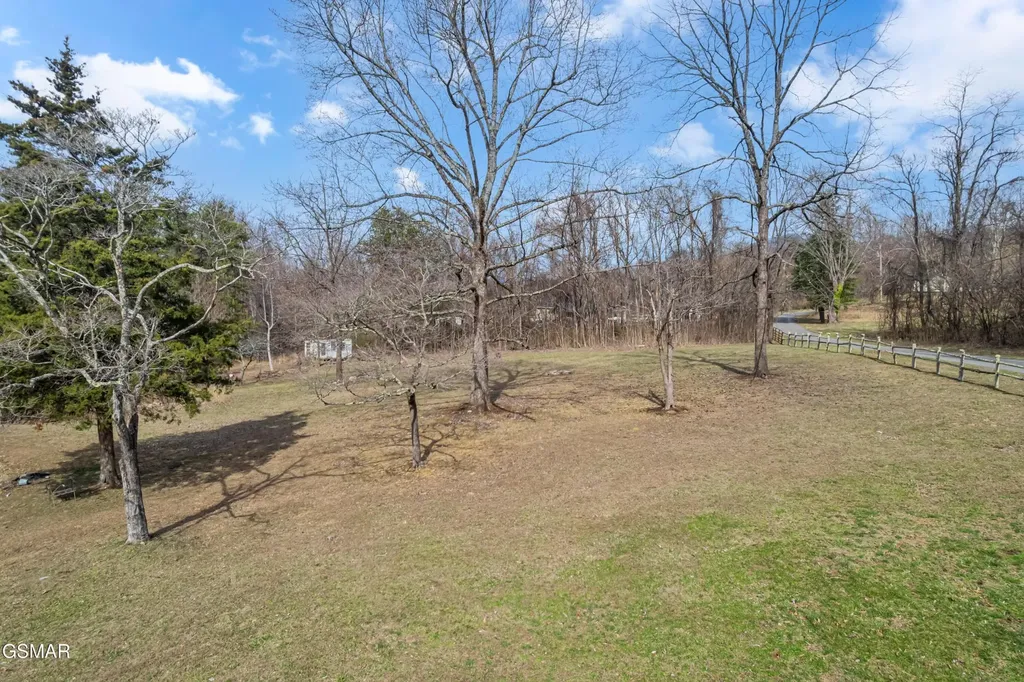 0 Collier Loop Dandridge TN 37725