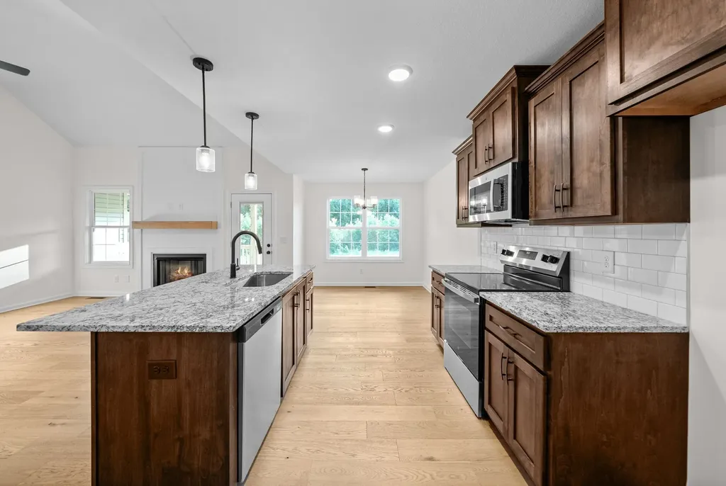 1574 Fredrick Drive Clarksville TN 37042