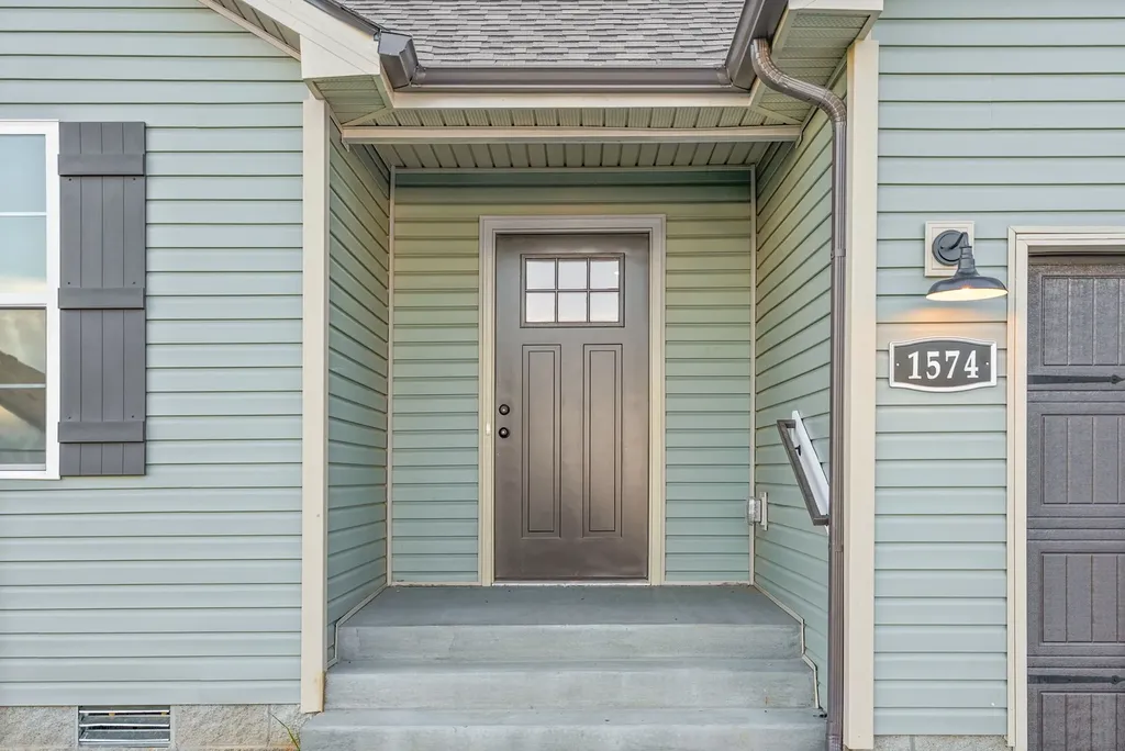 1574 Fredrick Drive Clarksville TN 37042