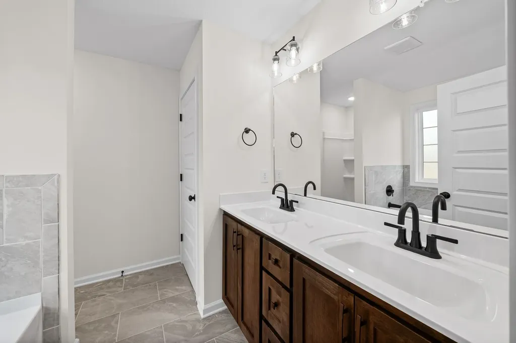 1574 Fredrick Drive Clarksville TN 37042