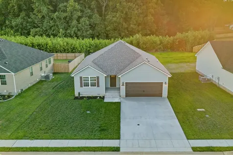 1574 Fredrick Drive Clarksville TN 37042