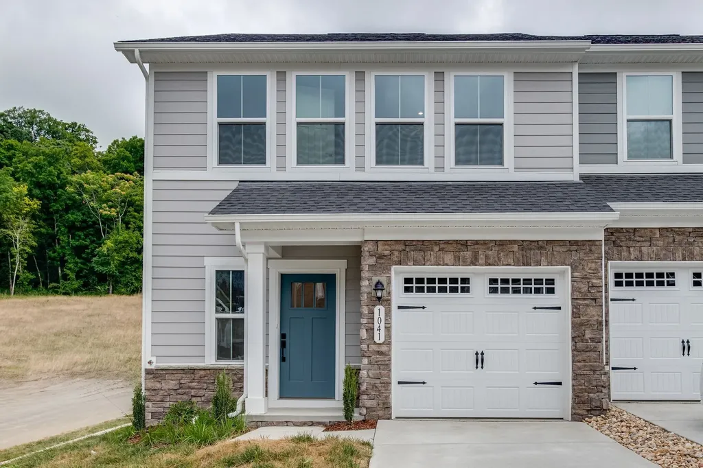 1041 Mountain View Drive Thompsons Station TN 37179