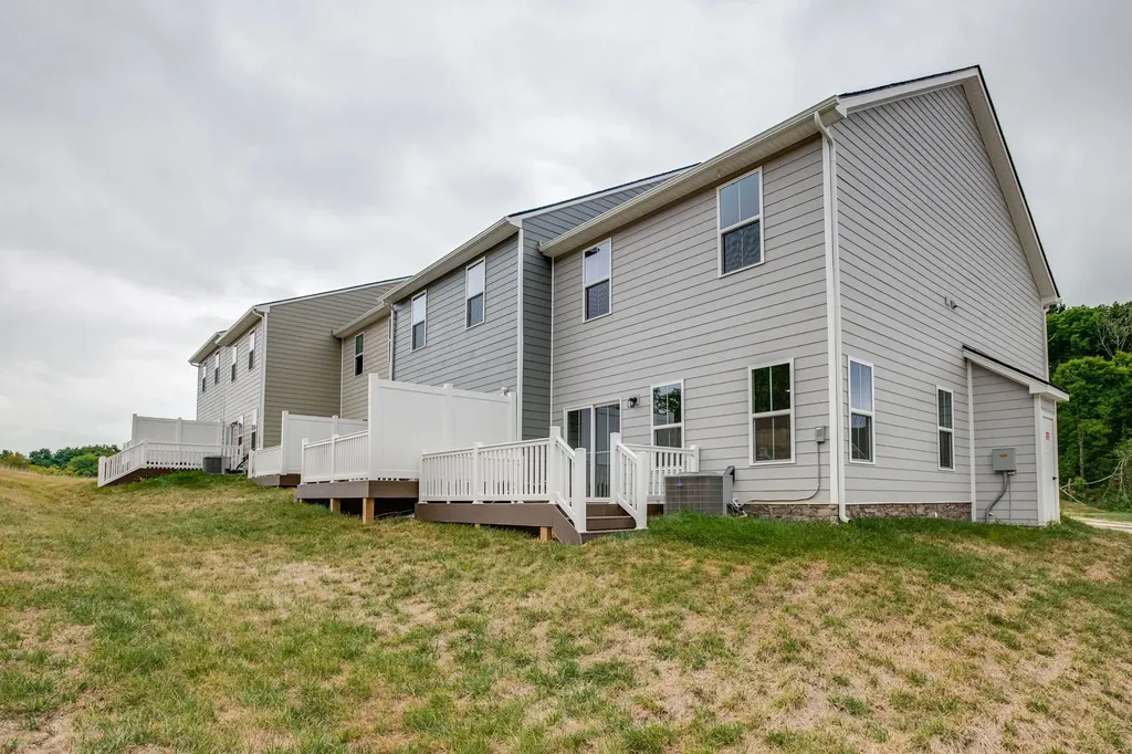 1041 Mountain View Drive Thompsons Station TN 37179