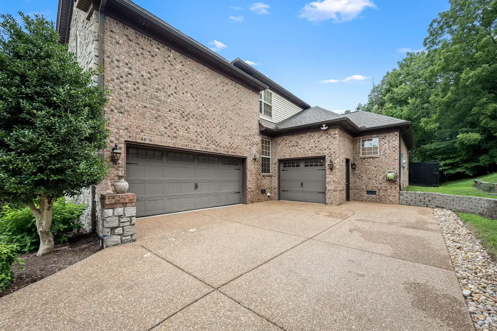 1508 Simpson Court Nashville TN 37211