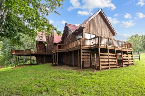 4060 Dyer Road Hurricane Mills TN 37078