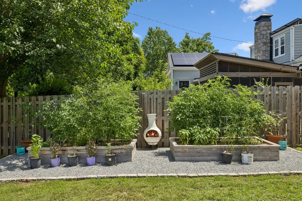 1433 Mcgavock Pike Nashville TN 37216