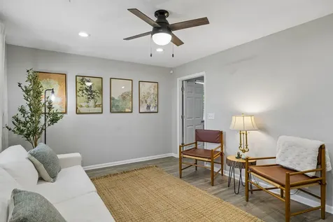 1433 Mcgavock Pike Nashville TN 37216