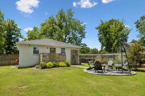 1433 Mcgavock Pike Nashville TN 37216