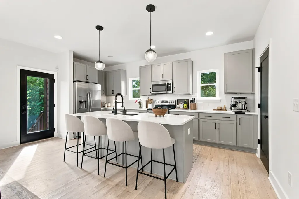 201 Eisenhower Drive Nashville TN 37211
