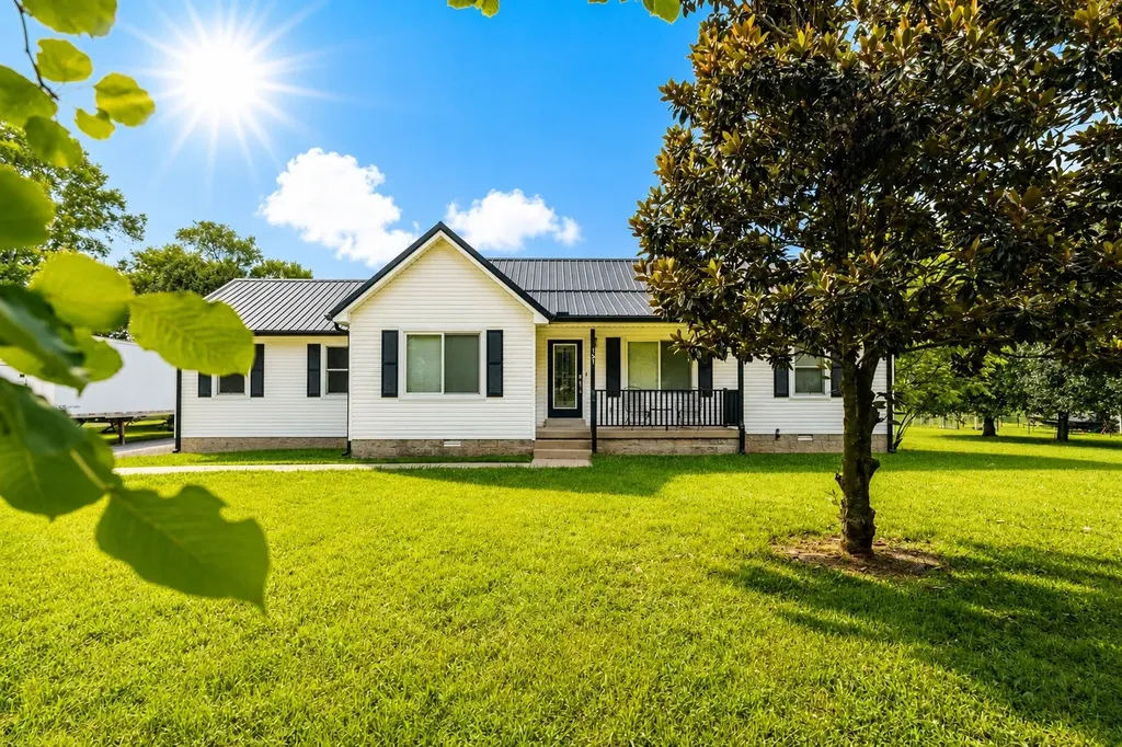 131 Avalon Drive Shelbyville TN 37160