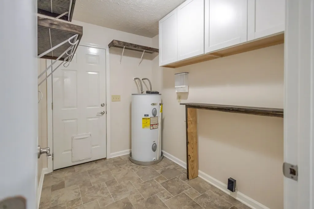 131 Avalon Drive Shelbyville TN 37160