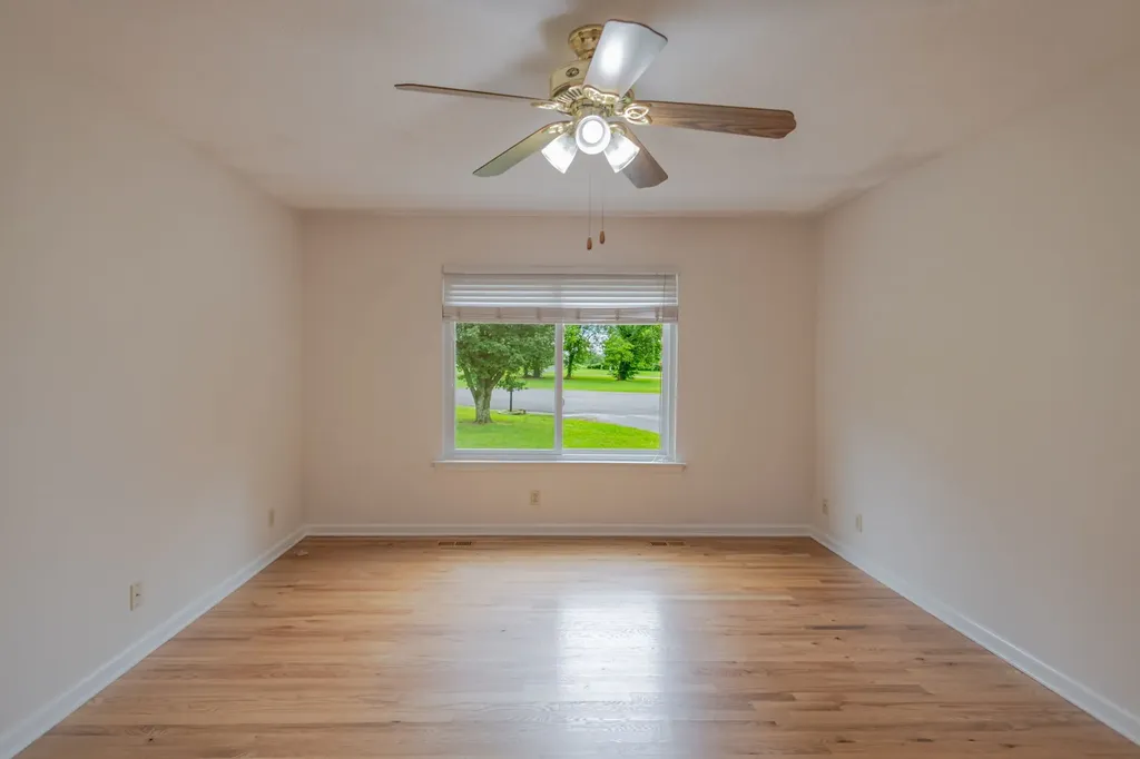 131 Avalon Drive Shelbyville TN 37160