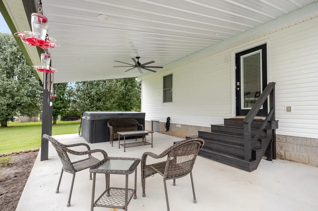 131 Avalon Drive Shelbyville TN 37160