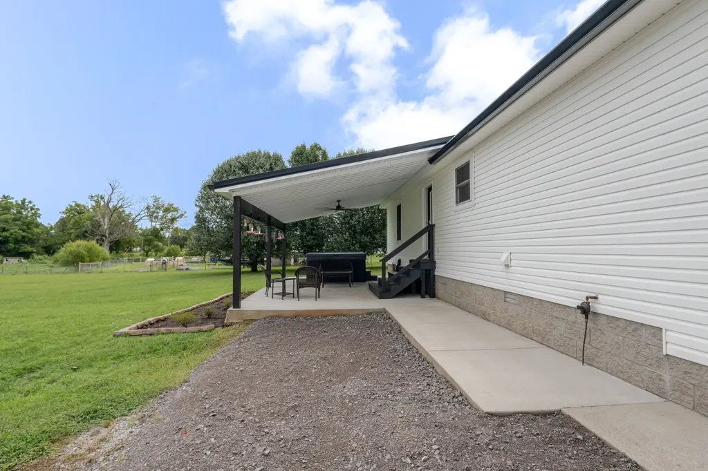 131 Avalon Drive Shelbyville TN 37160