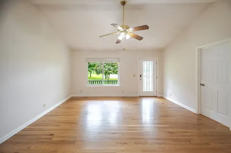 131 Avalon Drive Shelbyville TN 37160