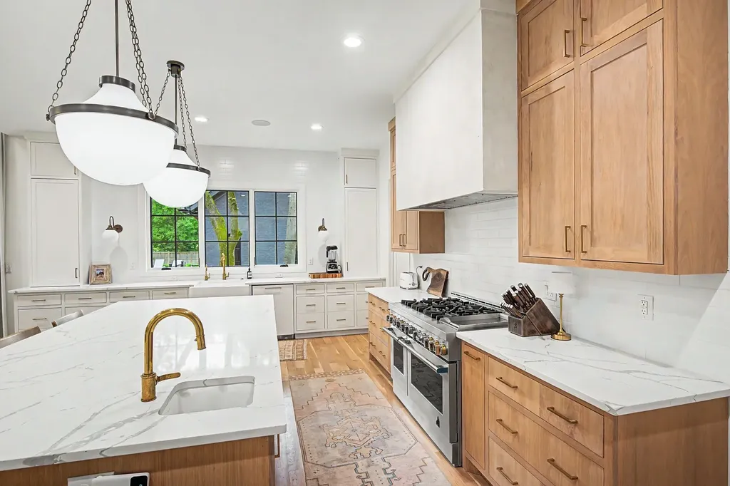 4809 Granny White Pike Nashville TN 37220