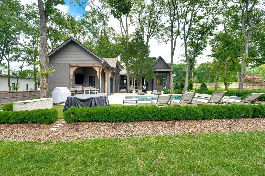 4809 Granny White Pike Nashville TN 37220