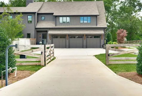 4809 Granny White Pike Nashville TN 37220