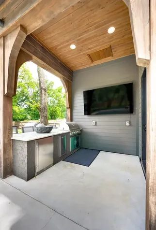 4809 Granny White Pike Nashville TN 37220
