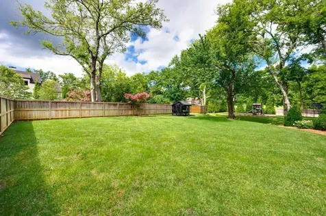 4809 Granny White Pike Nashville TN 37220