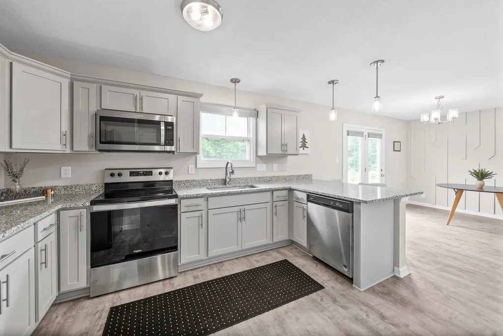 1213 Cottonwood Drive Clarksville TN 37040