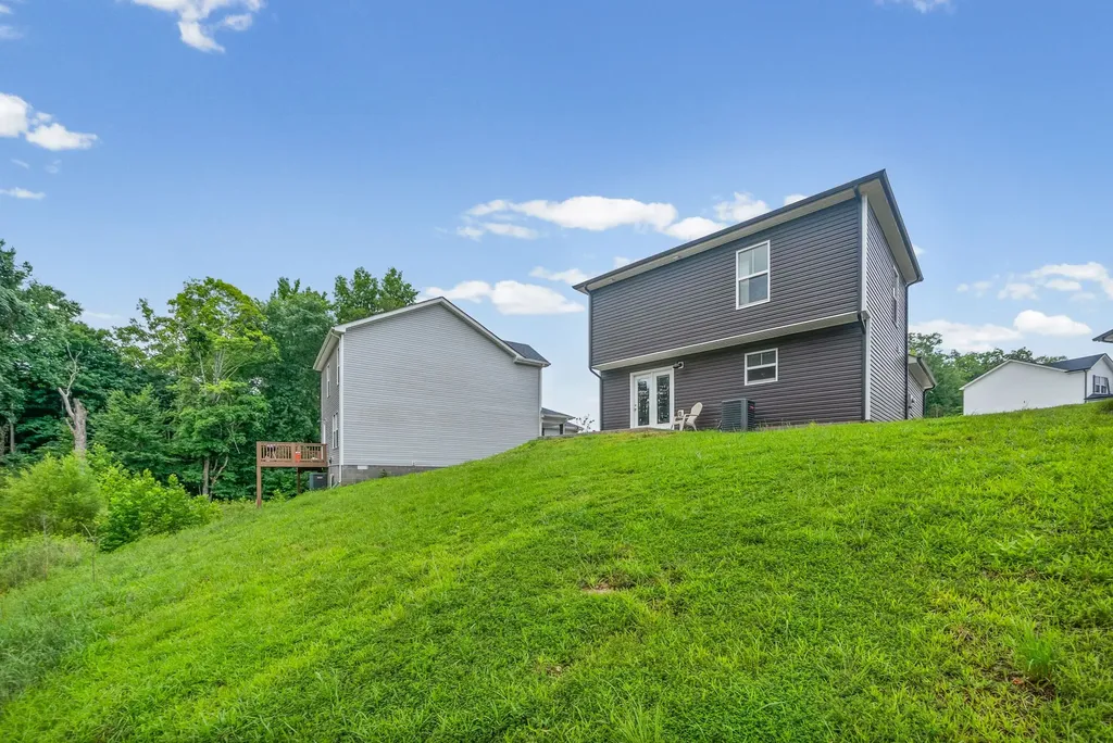 1213 Cottonwood Drive Clarksville TN 37040