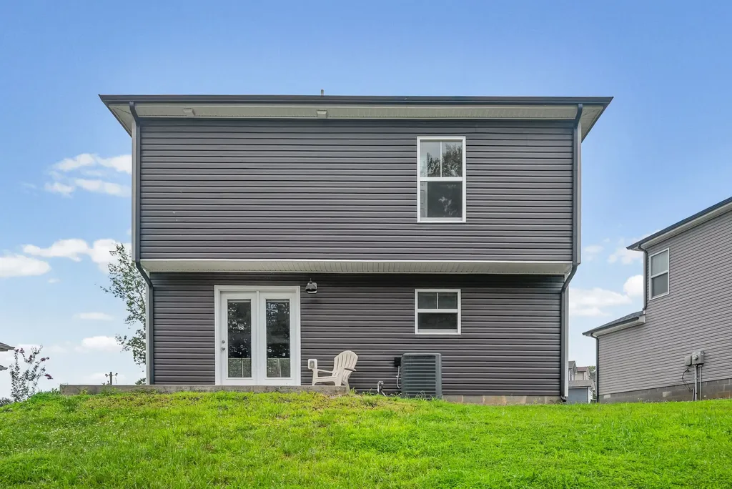 1213 Cottonwood Drive Clarksville TN 37040